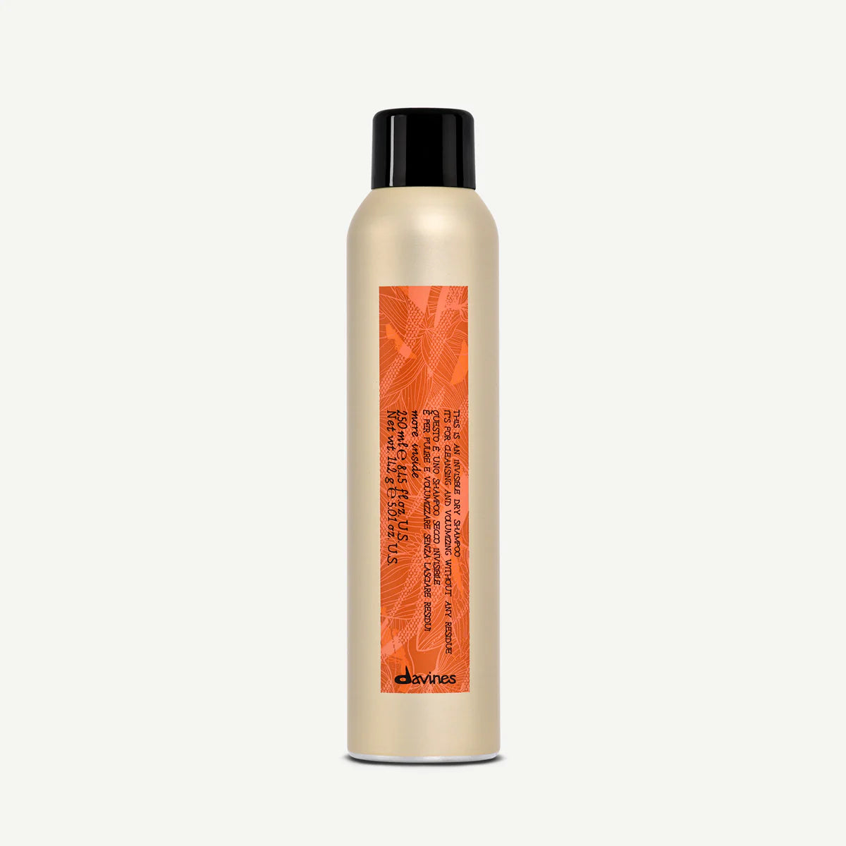 This is an invisible Dry Shampoo i en elegant beige sprayflaska med svart lock och orange etikett, perfekt för miljövänlig styling och fräscht hår utan tvätt.